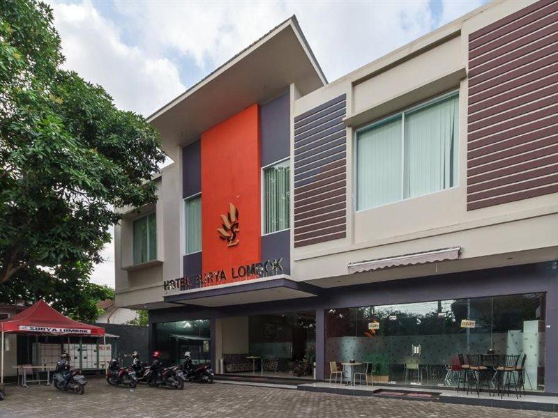 Reddoorz Plus Near Sangkareang Park Mataram Exterior photo